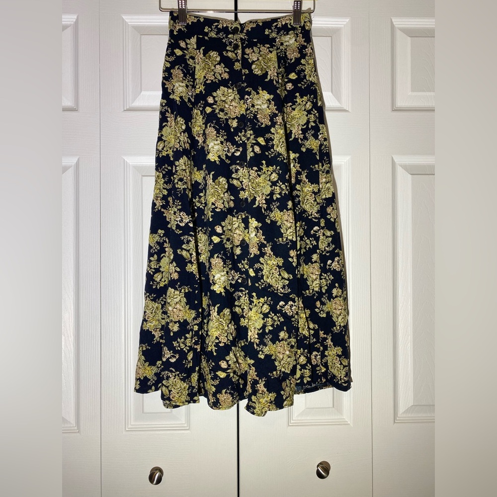Elegant Floral A-Line Skirt button down
